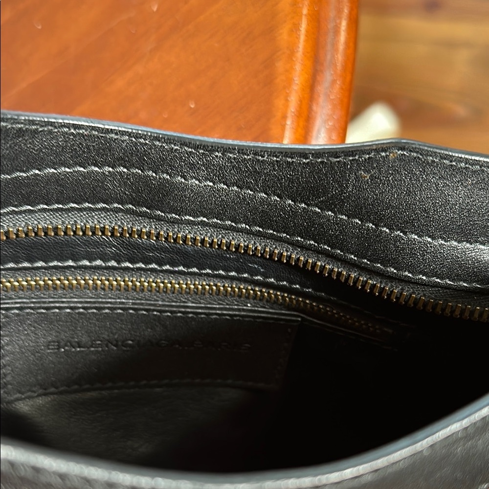 Balenciaga Crossbody - Picture 10 of 12